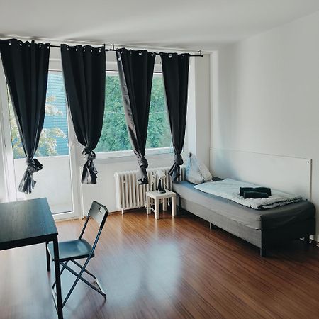 Ferienwohnung Monteurwohnung Messewohnung Duisburg Sued Grenze Duesseldorf 6 Personen Exteriör bild