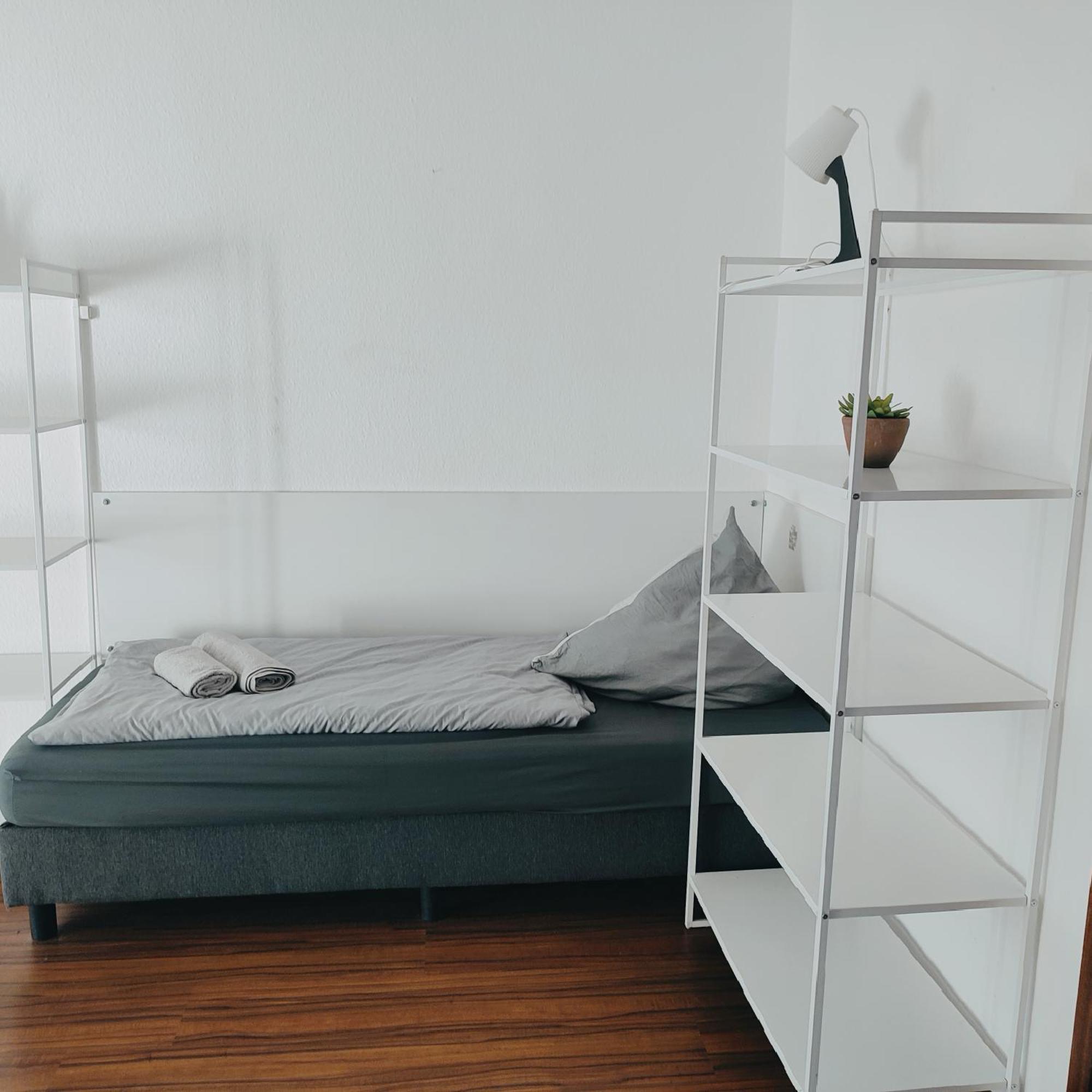 Ferienwohnung Monteurwohnung Messewohnung Duisburg Sued Grenze Duesseldorf 6 Personen Exteriör bild