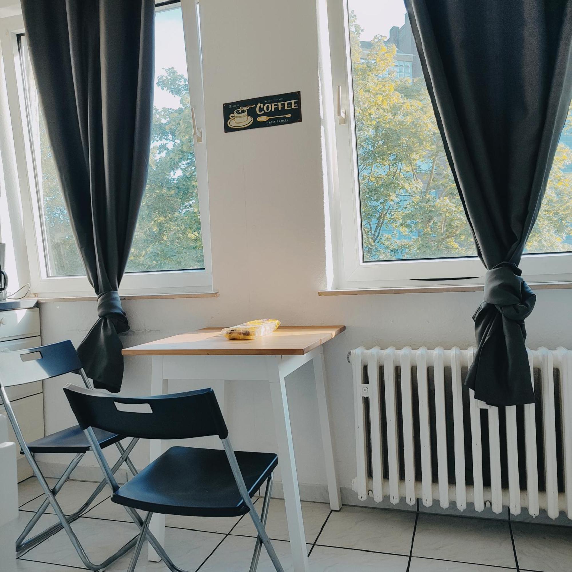 Ferienwohnung Monteurwohnung Messewohnung Duisburg Sued Grenze Duesseldorf 6 Personen Rum bild